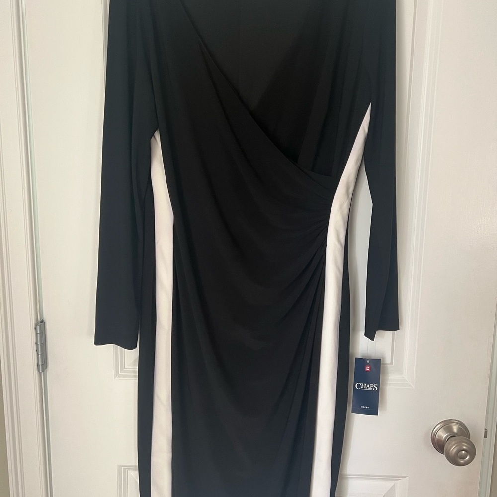 Chaps Long Sleeve Black and White Dress. Large. NWT.